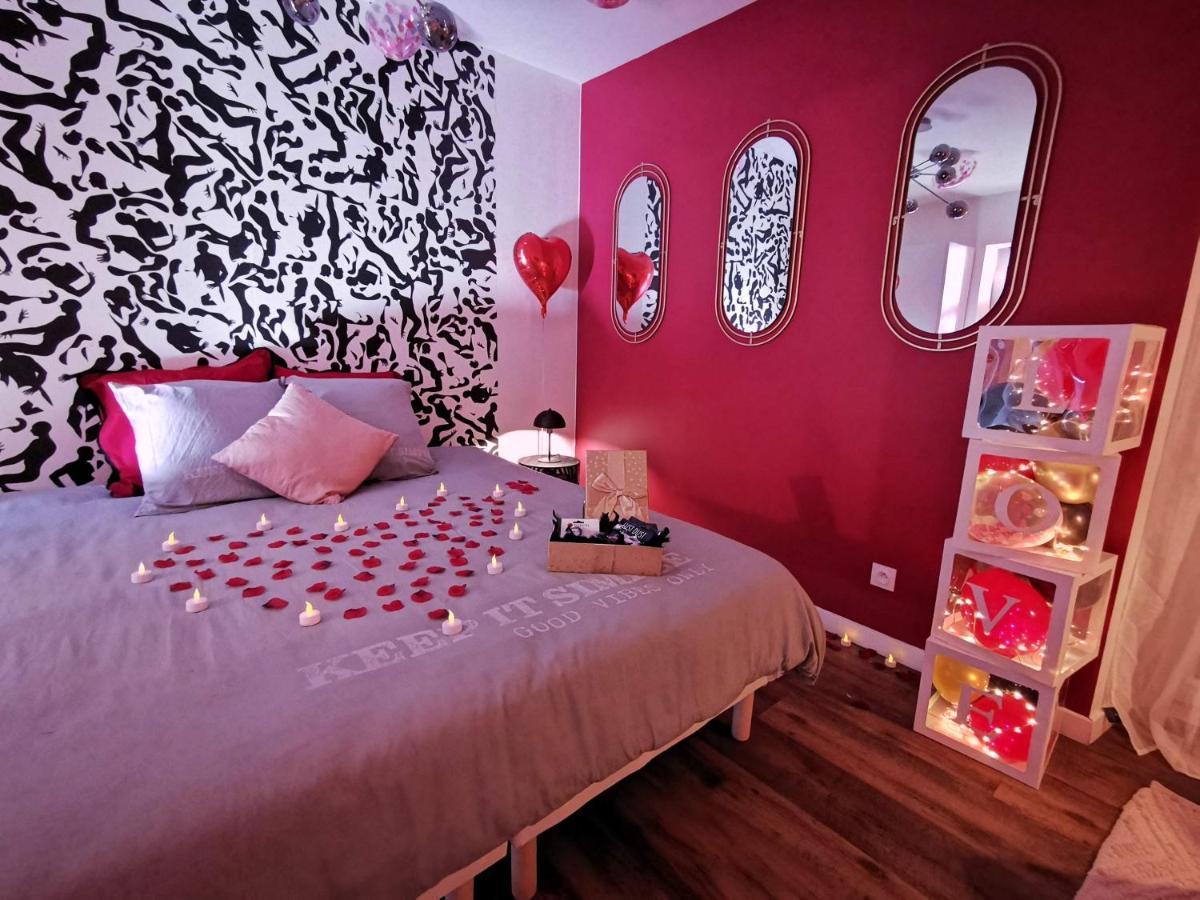 Lovesparadise -Suite Le Secret Beautheil-Saints Exterior photo